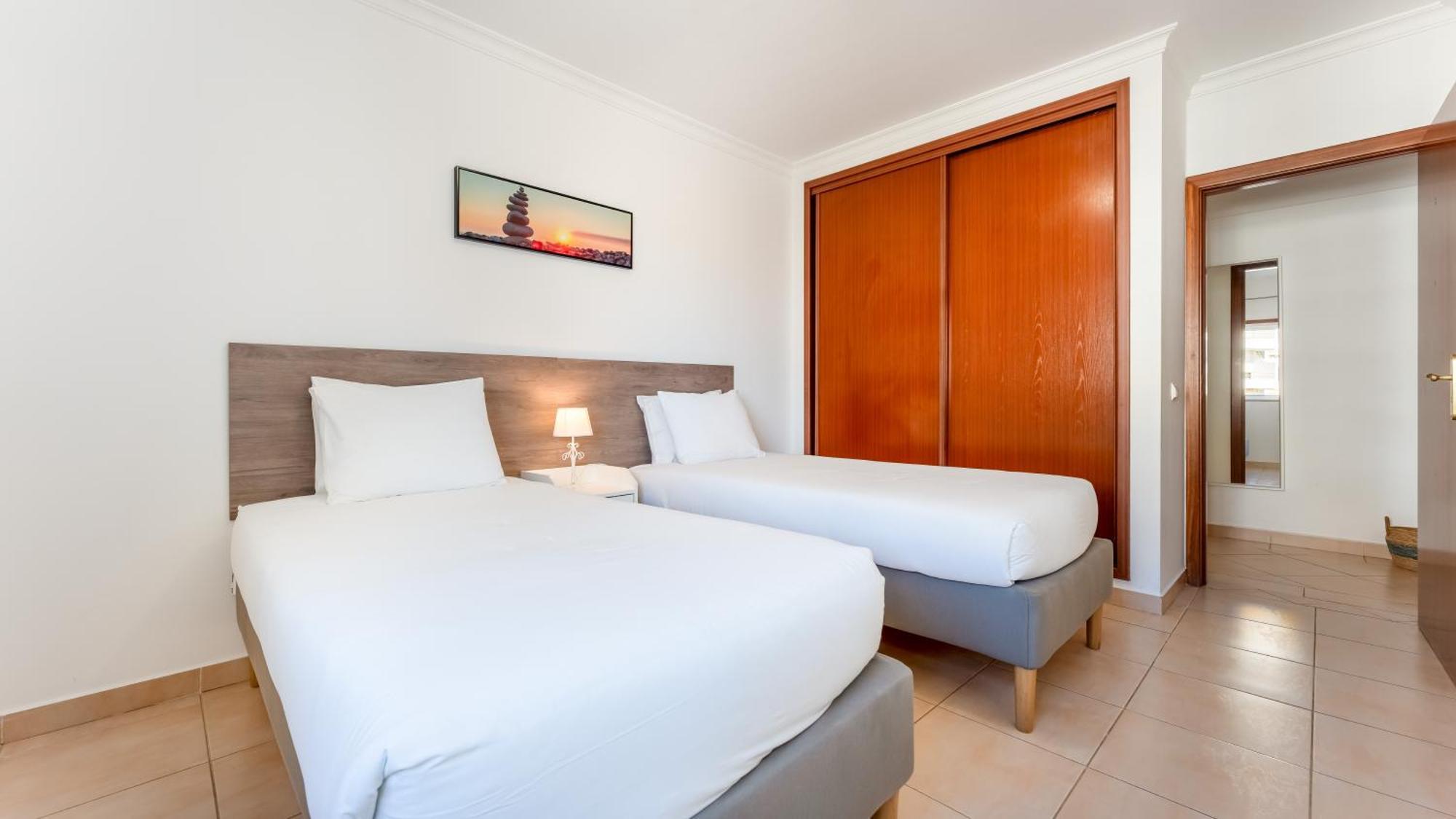 Sunny Retreat With Pool And Balcony By Lovelystay Albufeira Eksteriør billede